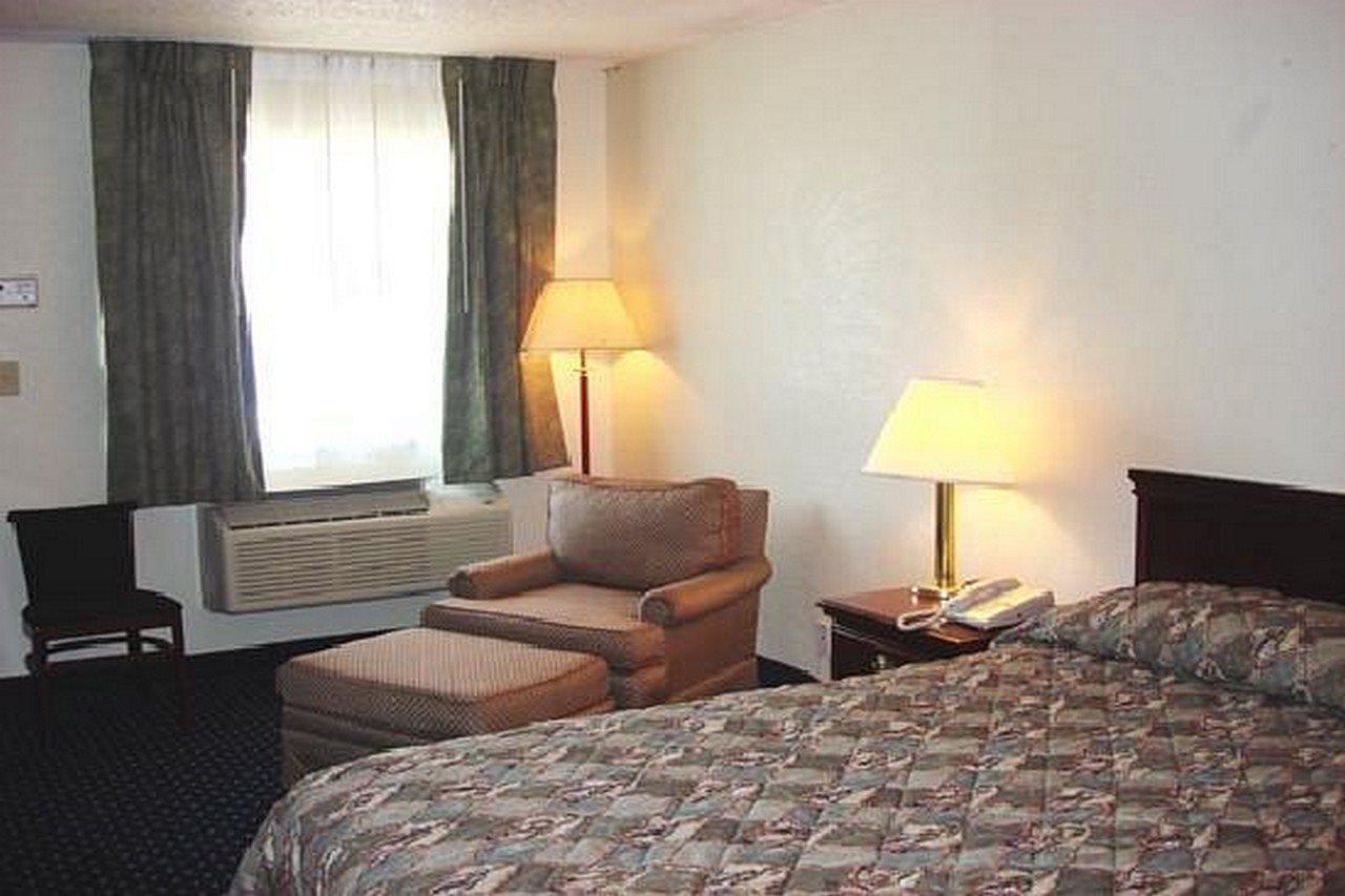 Americas Best Value Inn Fort Worth/Hurst Richland Hills Exterior photo