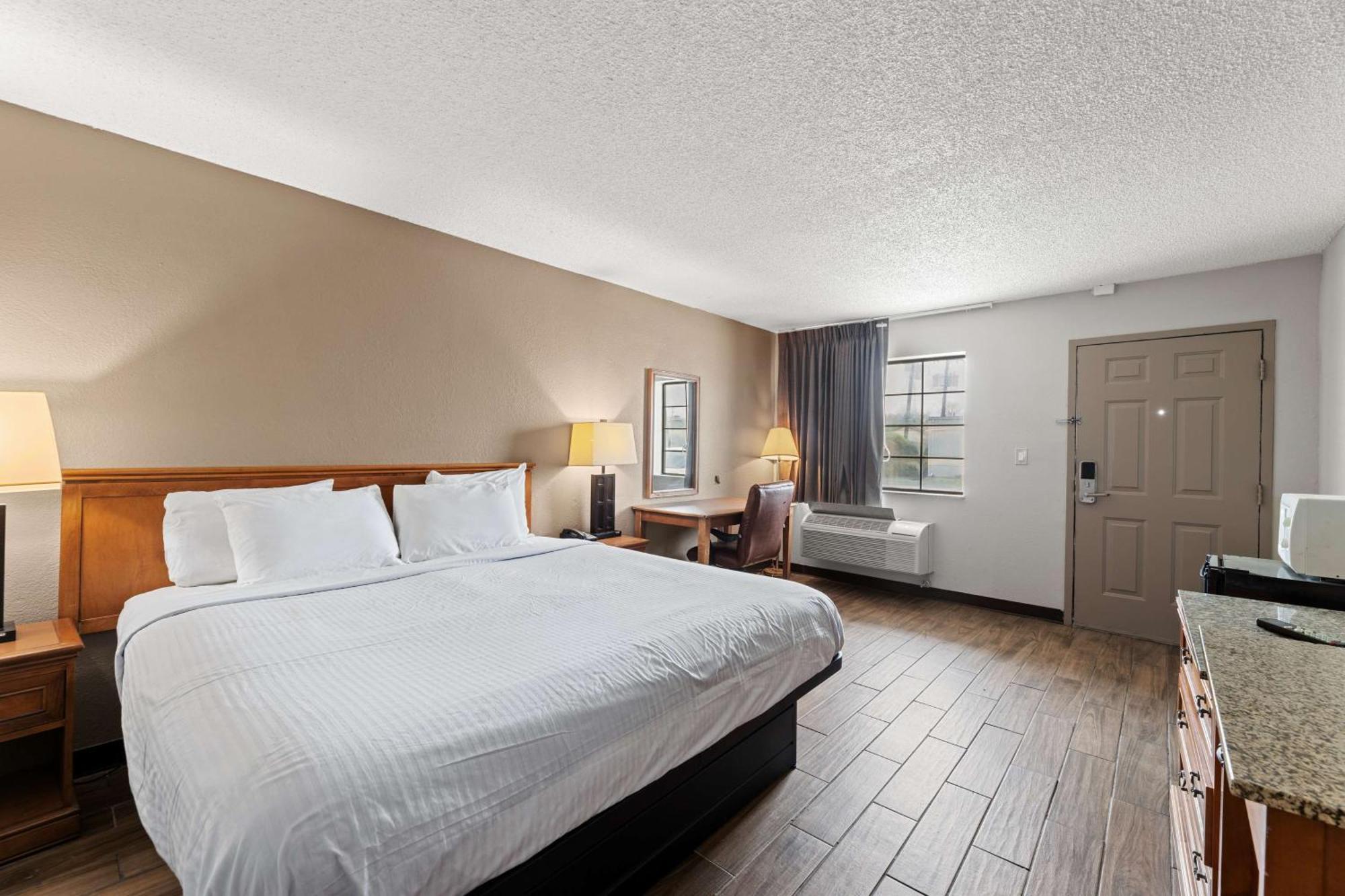 Americas Best Value Inn Fort Worth/Hurst Richland Hills Exterior photo