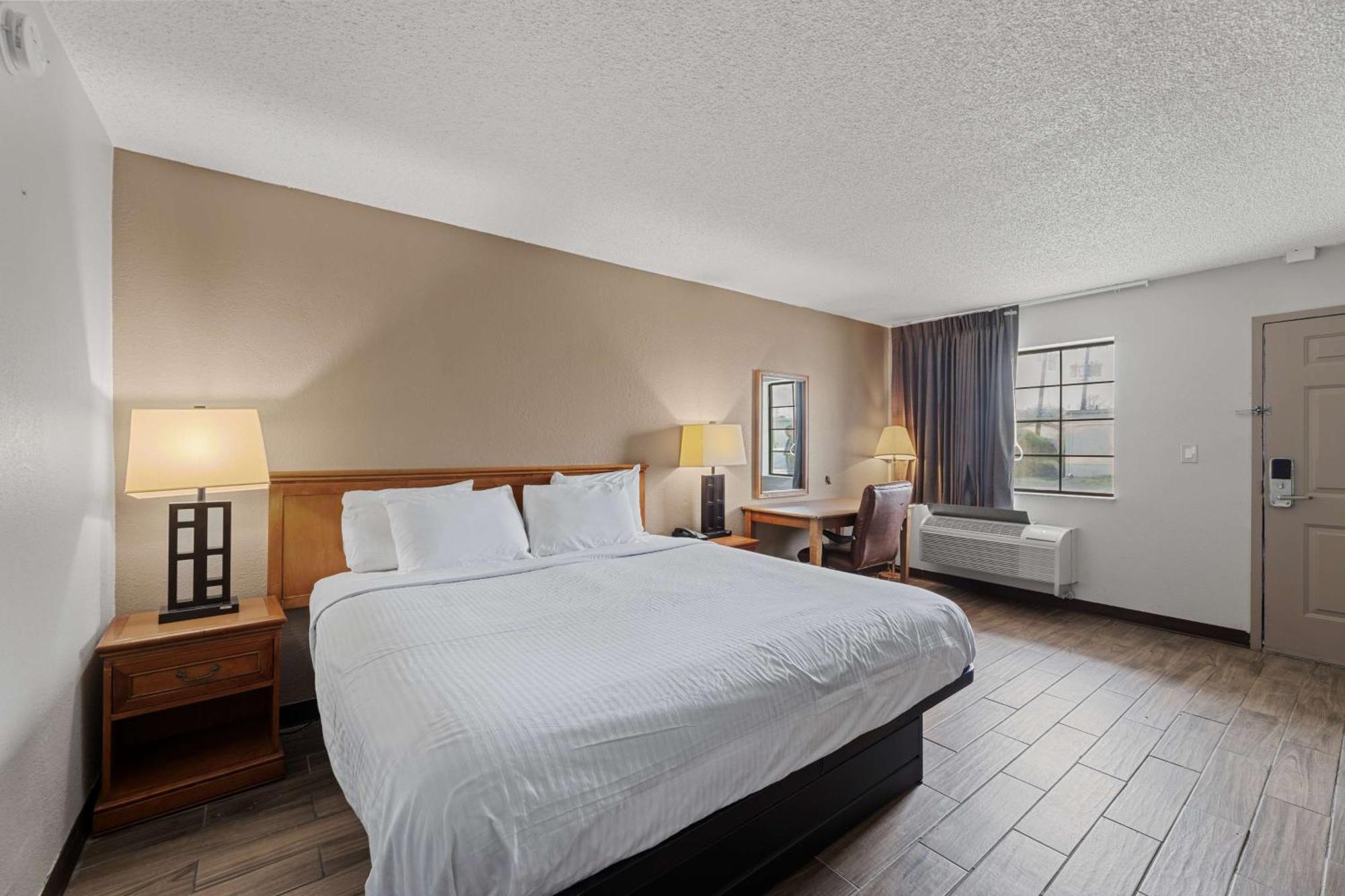 Americas Best Value Inn Fort Worth/Hurst Richland Hills Exterior photo