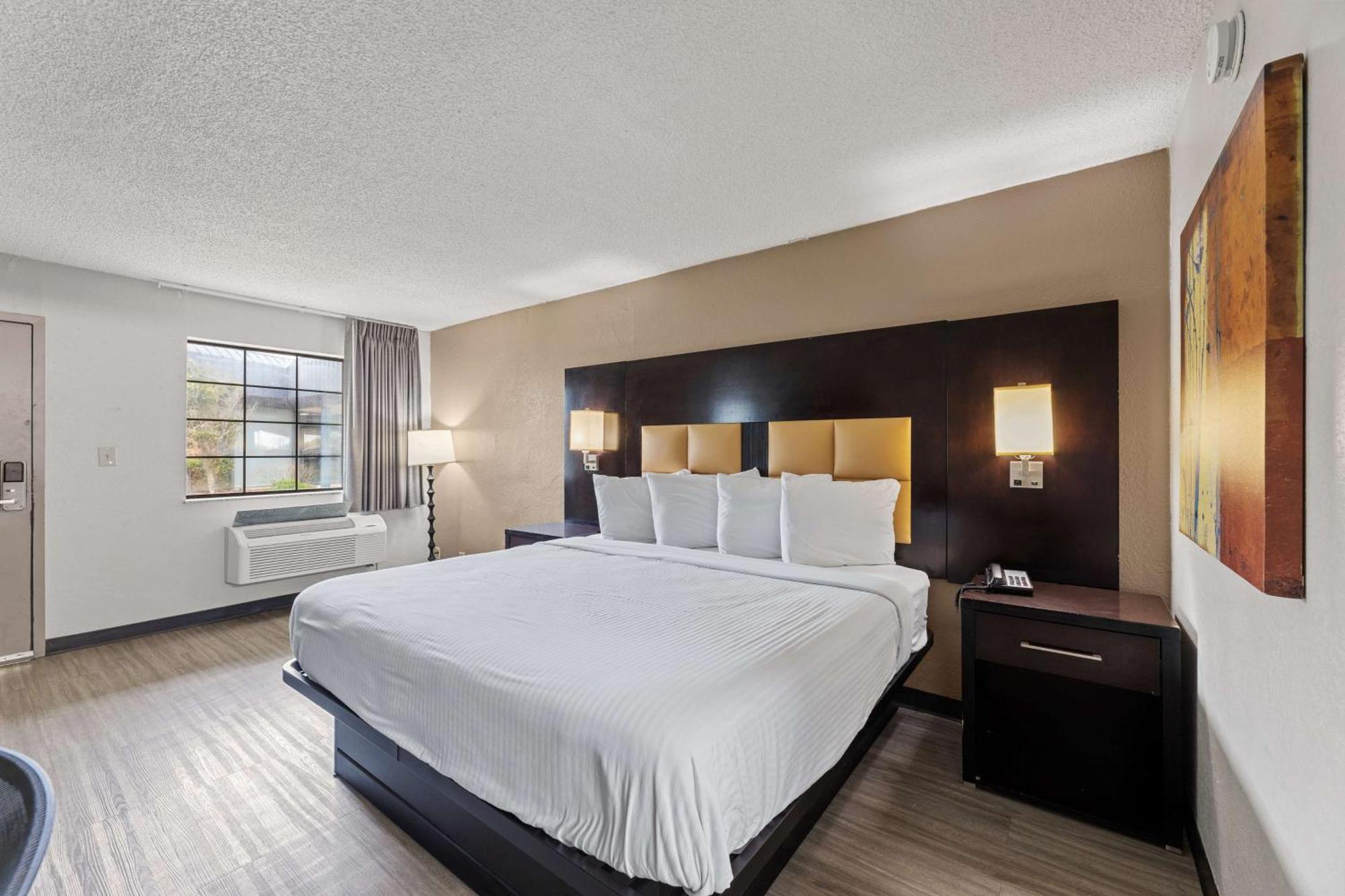 Americas Best Value Inn Fort Worth/Hurst Richland Hills Exterior photo